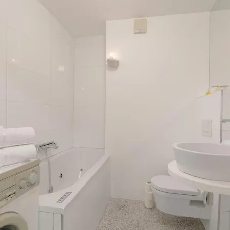 아파트 Bright Penthaus Apartement, With A Wonderful View *